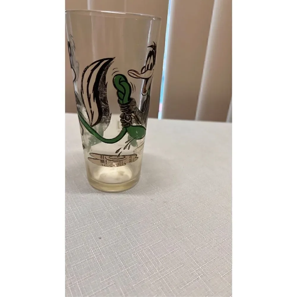 VINTAGE 1973 PEPE LE PEW PEPSI CLASS COLLECTOR SERIES COKE A COLA LOONEY TOONS